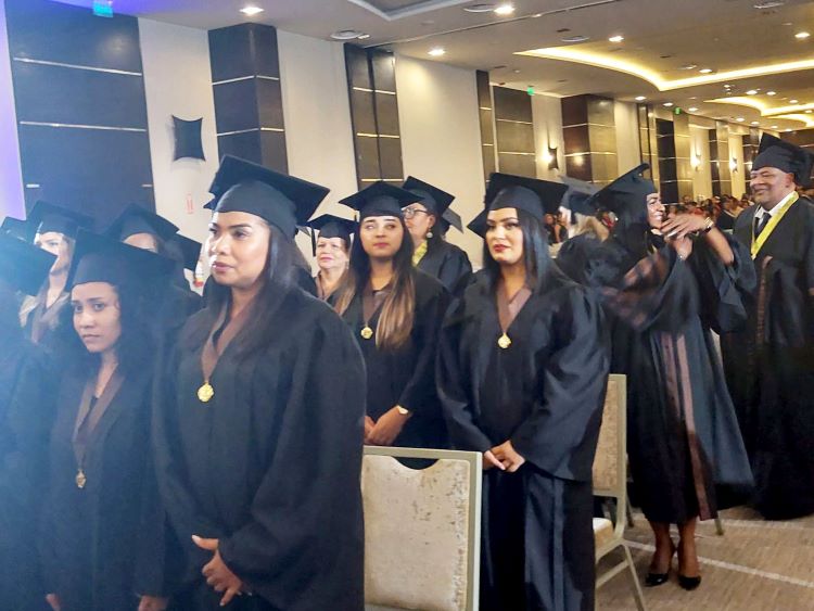 graduacion ciencias de la educ 2023