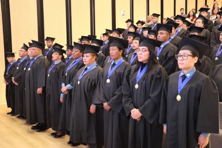 Graduación de técnicos de bomberos 