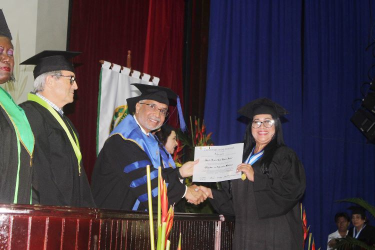 graduación enfermeria 2024 