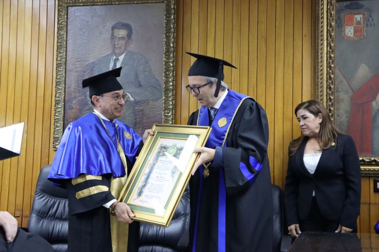 honoris causa Córdoba y up