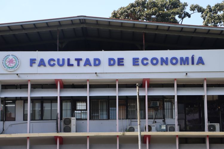 Facultad de Economía 