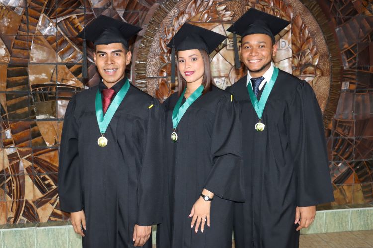 Pimeros puestos facinet 2024