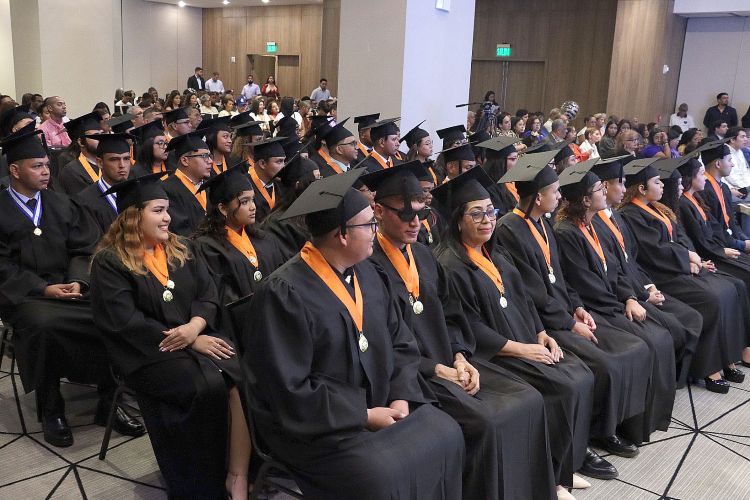 graduación fca