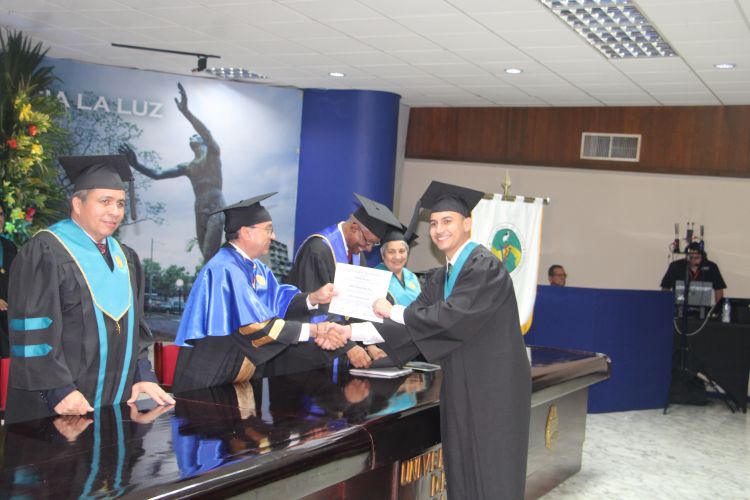 Graduación Veterinaria 2025