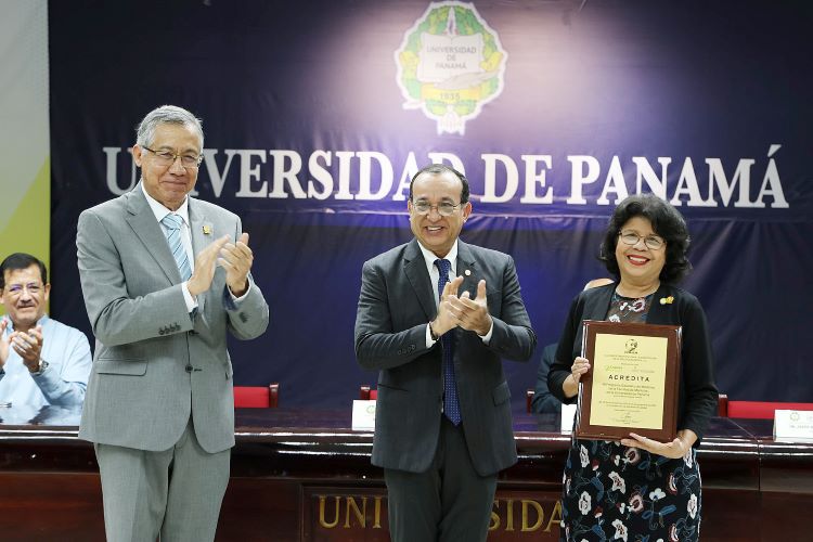 entrega de certi de medicina