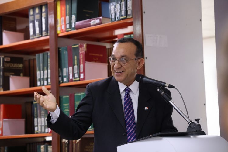 Eduardo Flores Castro