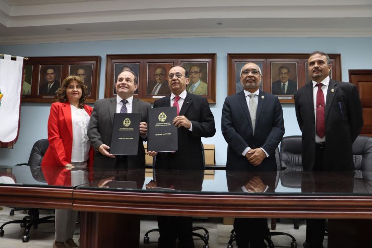 firma de convenio up y senacyt infoplazas