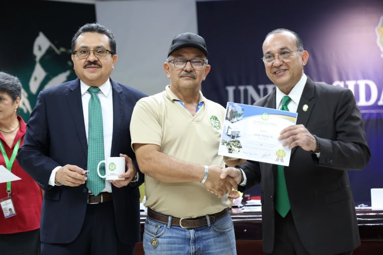 jose perez h. 20 años de servicio