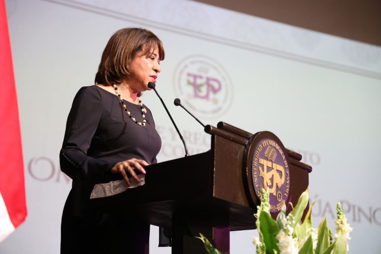 Dra Angela Laguna Caicedo