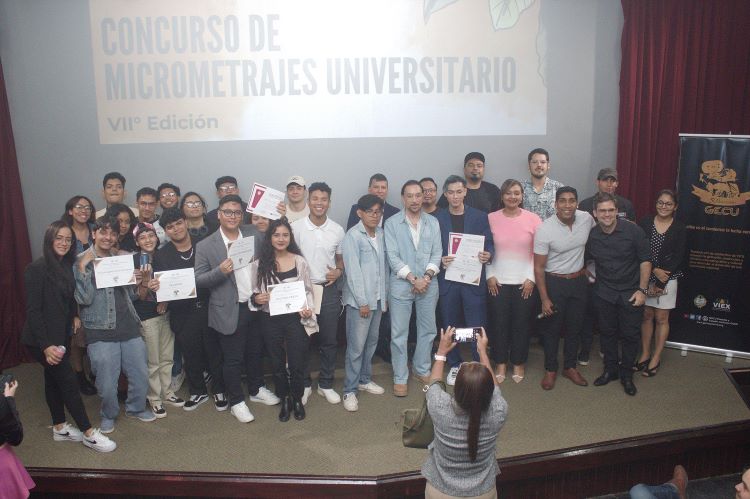 . Premiados del VII Concurso de Micrometrajes de la Universidad de Panamá. 