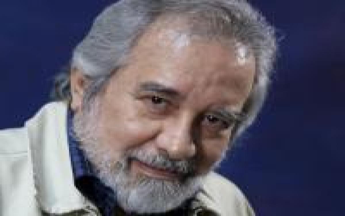 Profesor Enoch Adames