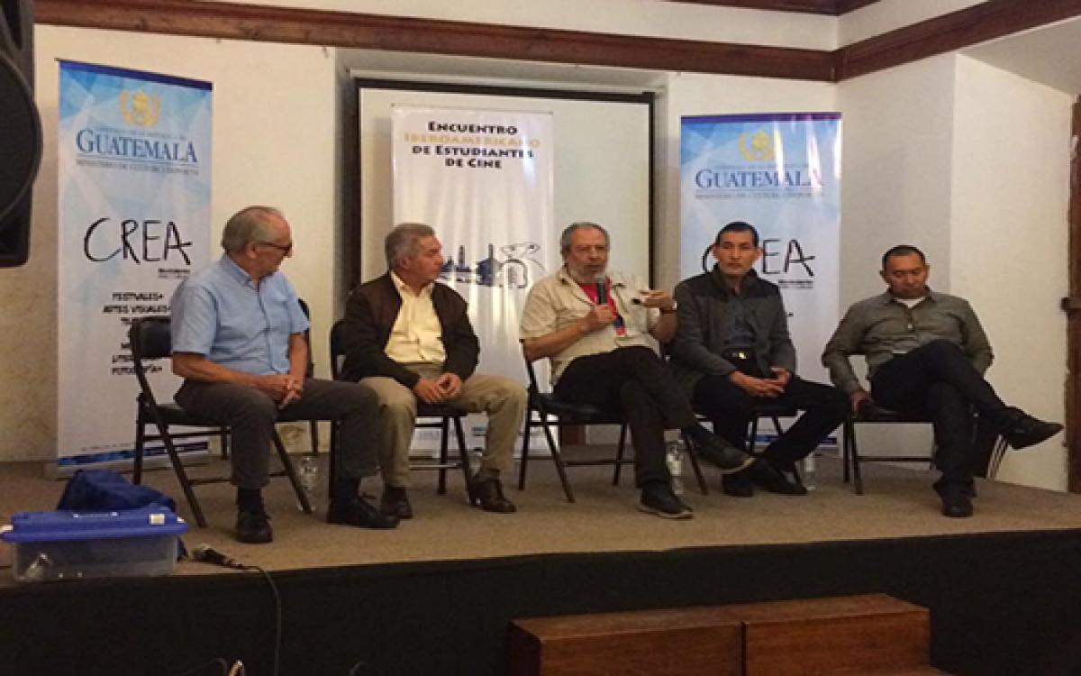 Miembros del GECU durante el Encuentro en Guatemala   