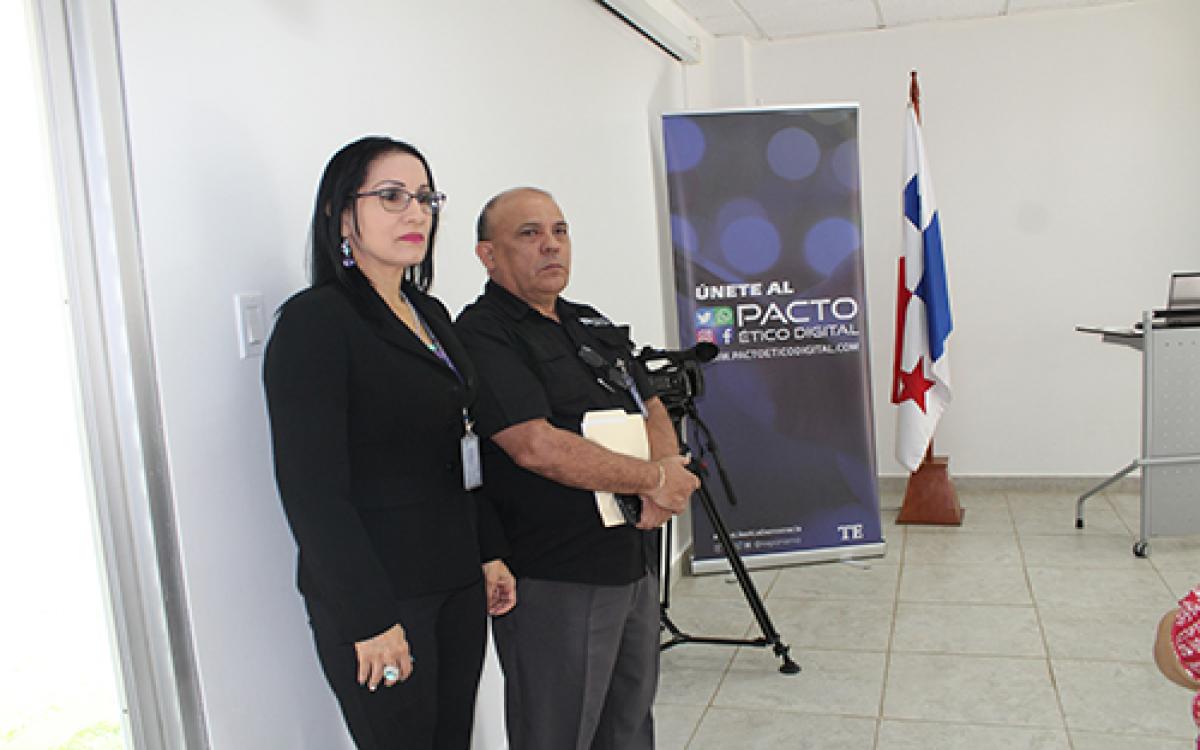 Licda. Elizabeht Sánchez, jefa de la secretaría de la Procuradoría de la Administración Veraguas.