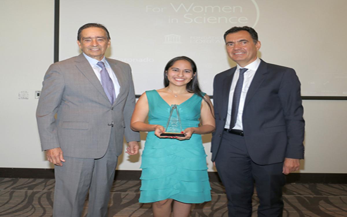 Dra. Lorena Coronado, del Instituto de Investigaciones Científicas y Servicios de Alta Tecnología (INDICASAT AIP),  recibió hoy el Premio Nacional L’Oréal-UNESCO “Por las Mujeres en la Ciencia”.