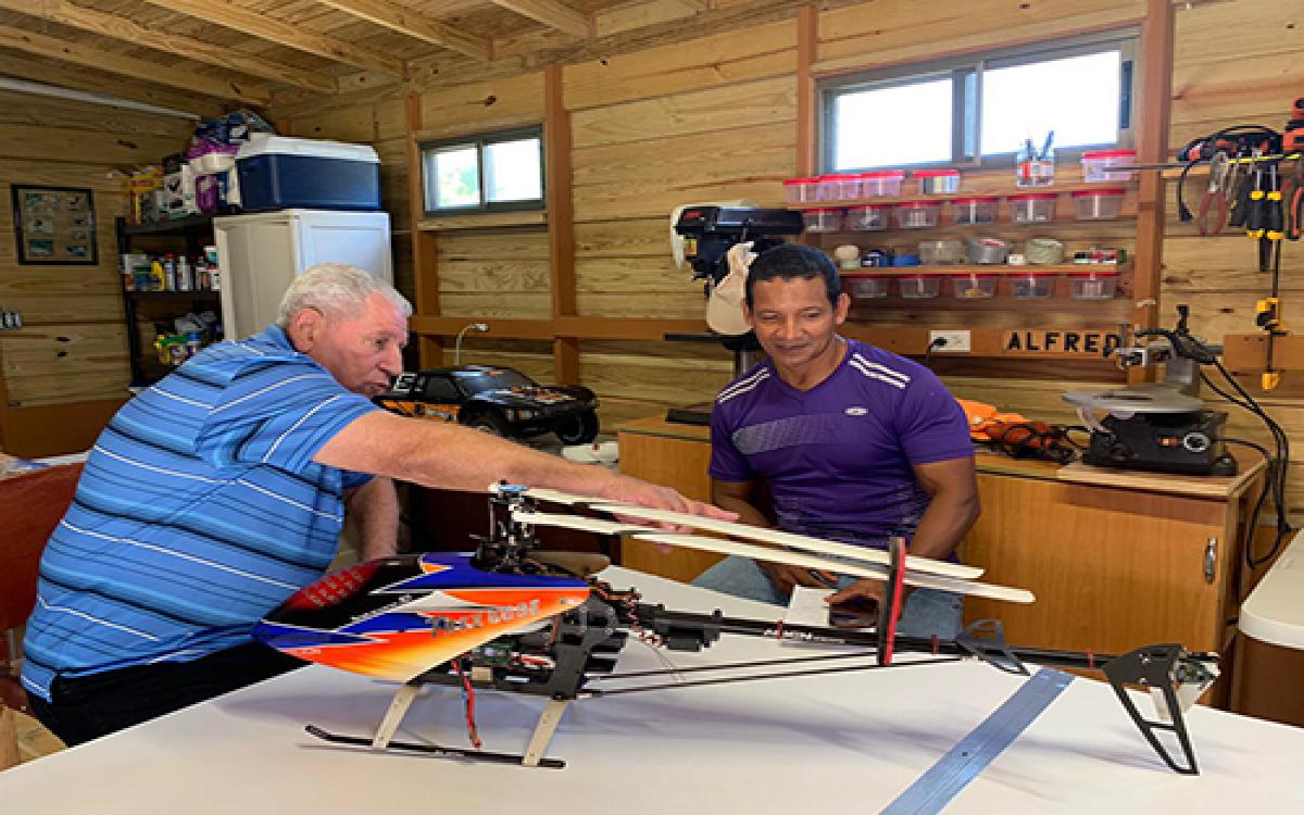 Profesor Adalberto Alguero Gómez