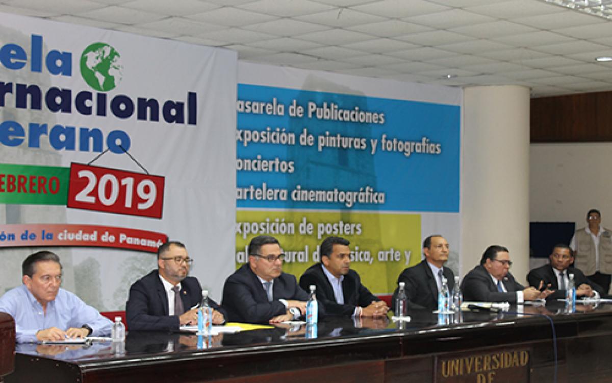 Firma de compromiso de los candidatos 