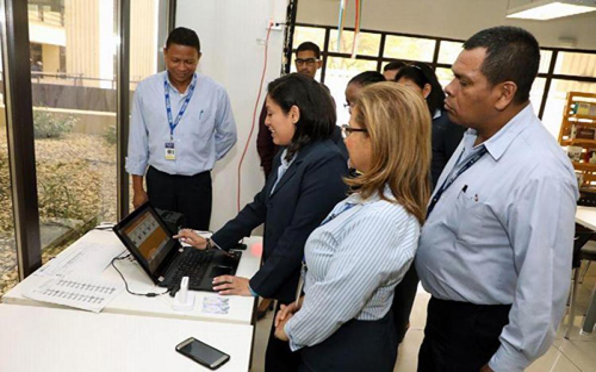 Tribunal Electoral funcionarios 