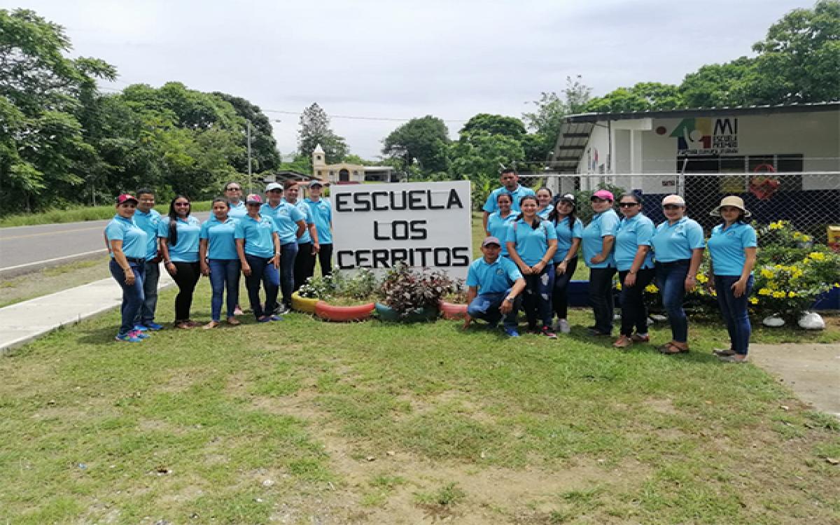 Estudiantes de la Maestría en Contabilidad, del Centro Regional Universitario de Azuero