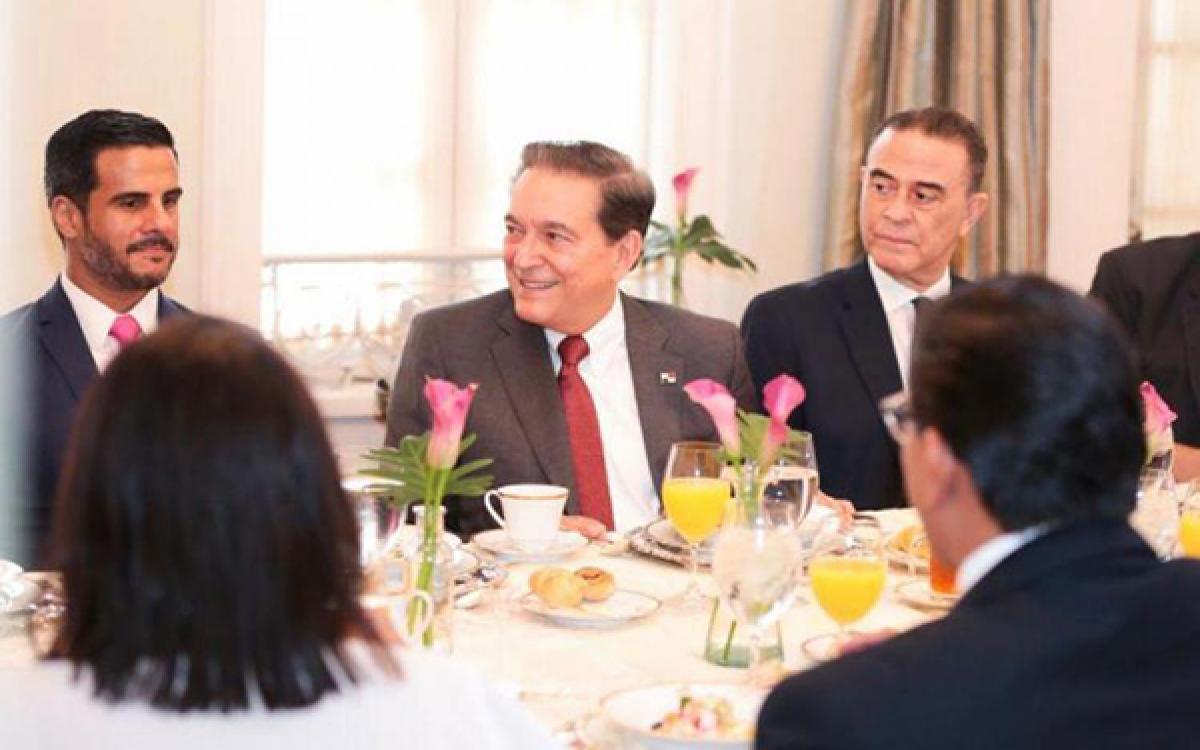 Reunión con Cortizo 