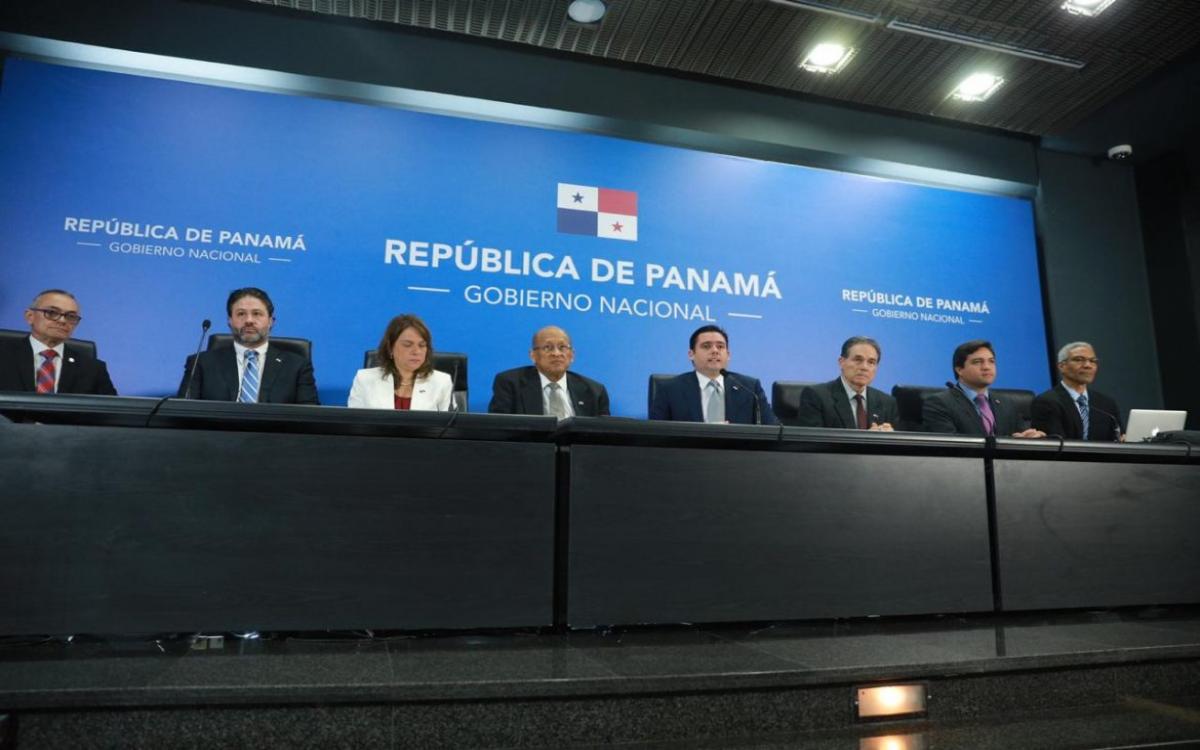 Designación de nuevas autoridades de Senacyt 