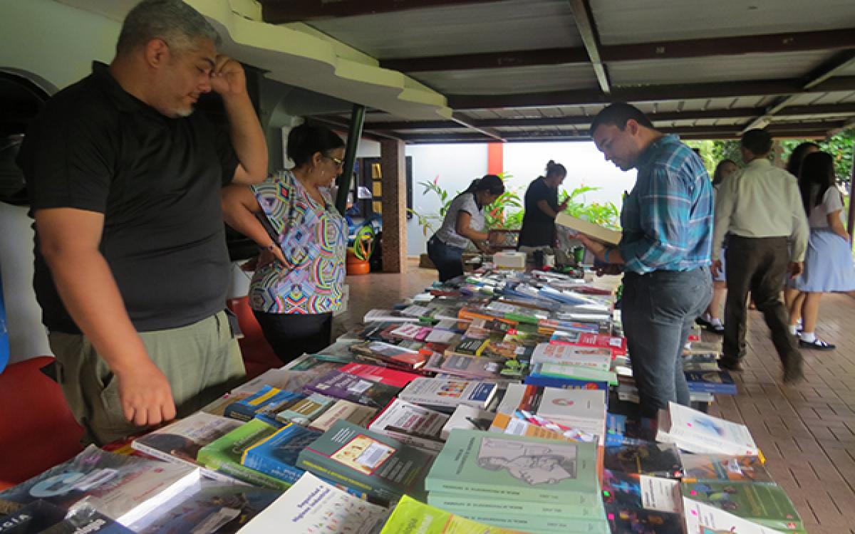 Librería universitaria funcionarios 