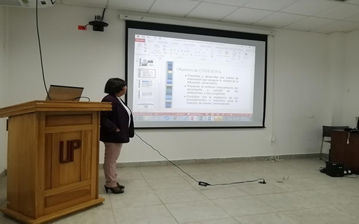 Profesora Mitzila Rivera -Coordinadora 