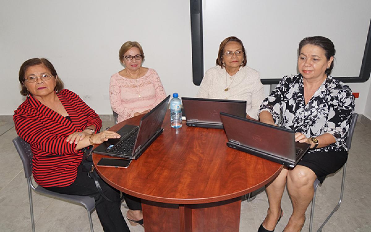 Docentes en capacitación 