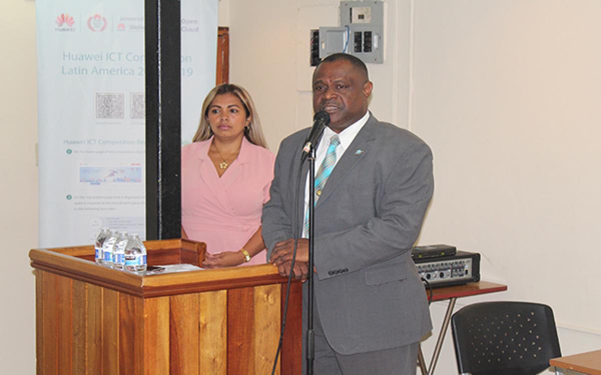 ingeniero Javier Fernández