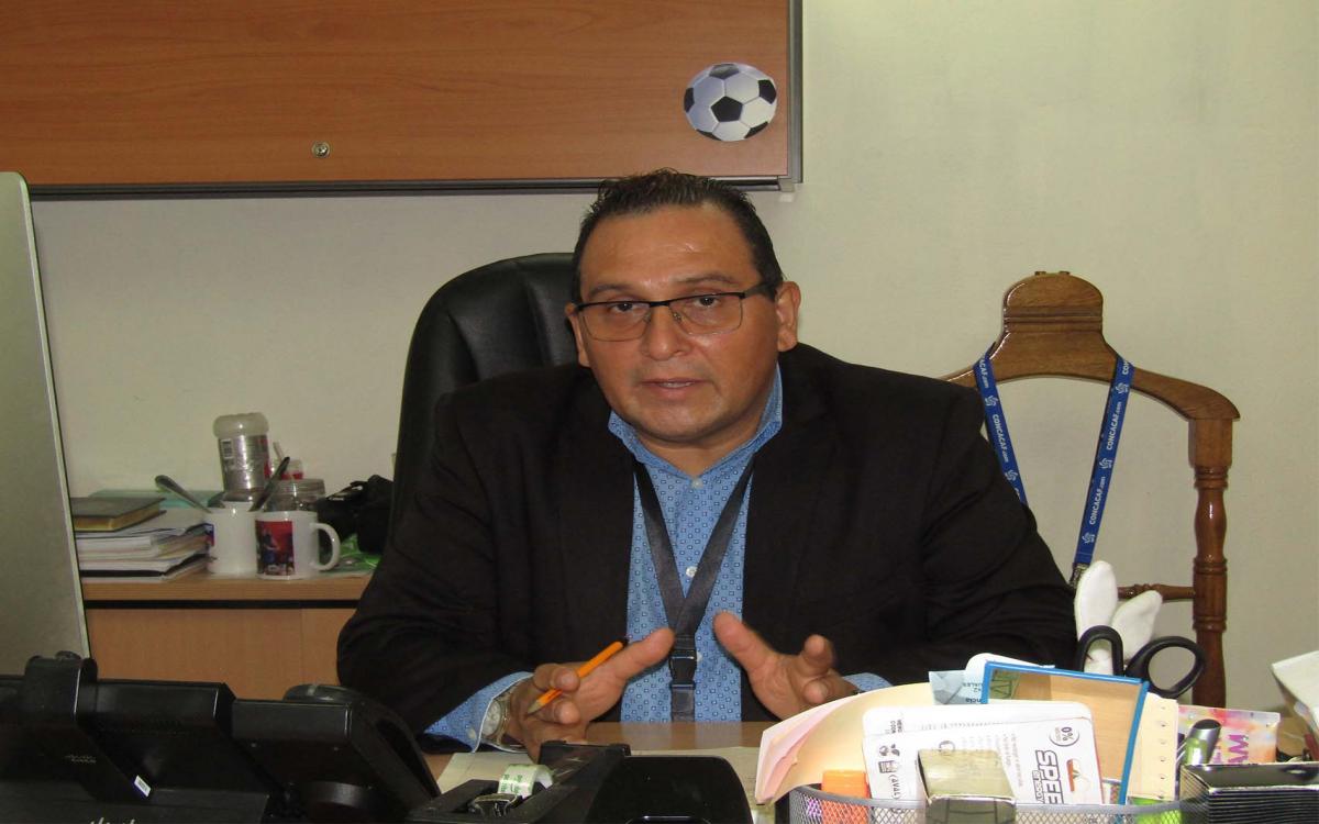 Cutberto Cruz, director de Radio Estéreo Universidad.