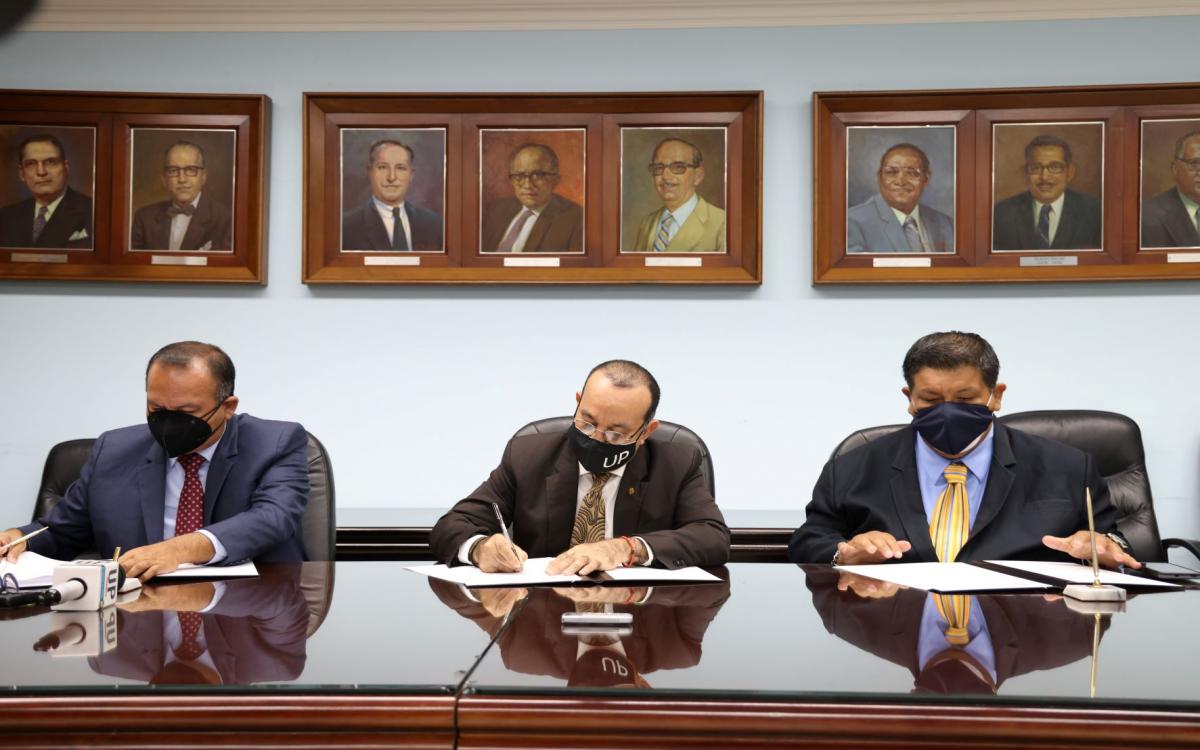 Firma de Convenio Marco de Cooperación por parte de las autoridades del Cicstep, Olaged y la UP