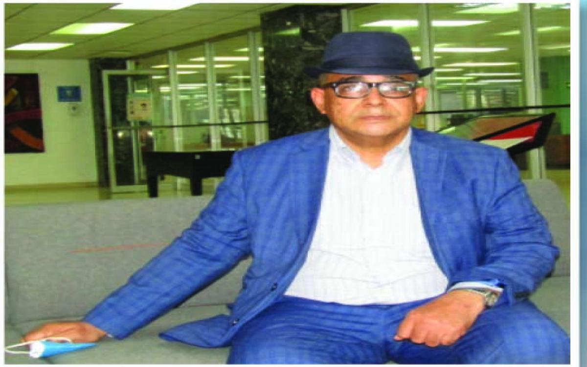 Dr. Gersan Joseph ,Docente de la Facultad de Economía 