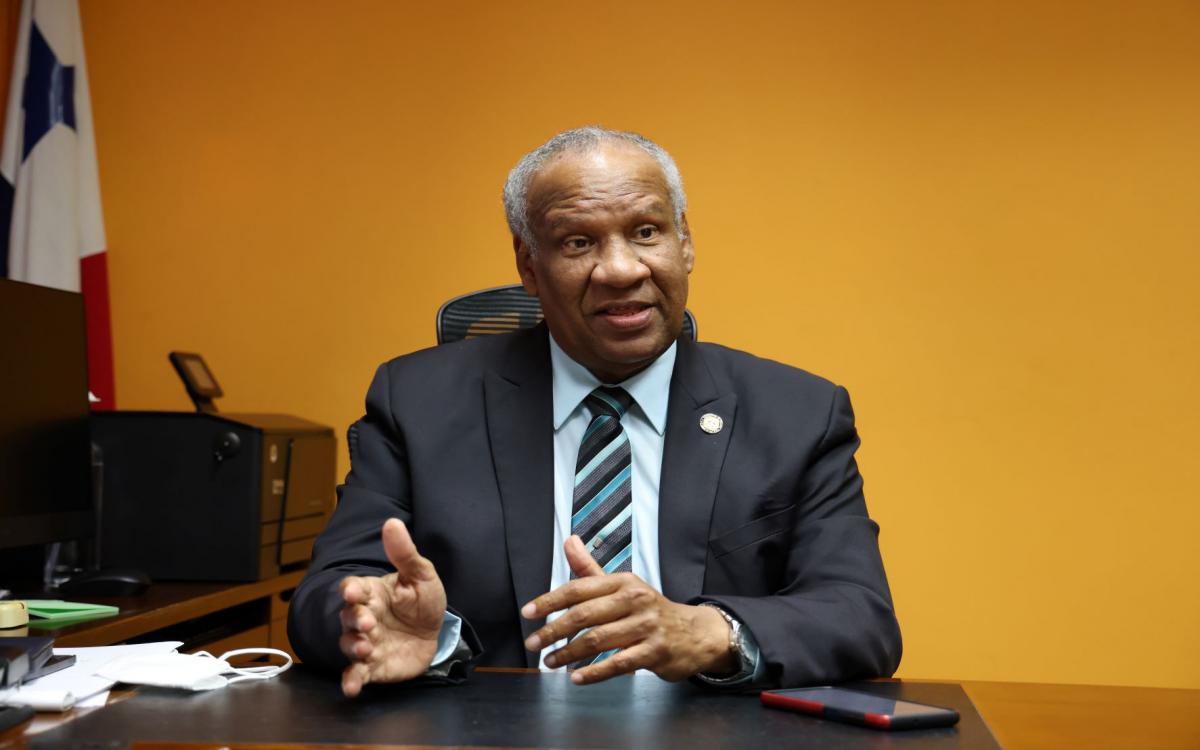 Mgter .Adolfo Quintero , Director de Evaluación y Planificación de la UP.