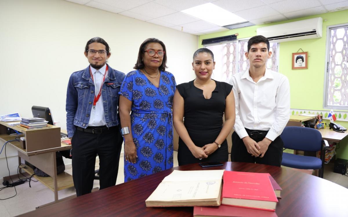 Dylan Hernández (investigador del CIJ), Lcda. Vanessa Monserrat Campos (investigador del CIJ), Rodrigo De La Cruz Luna investigador del CIJ) y Maybelline González (investigador del CIJ).