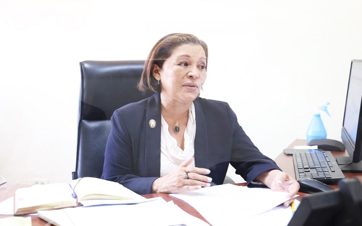 Magíster Narcisa Jaén, coordinadora de la Extensión Universitaria de  Aguadulce