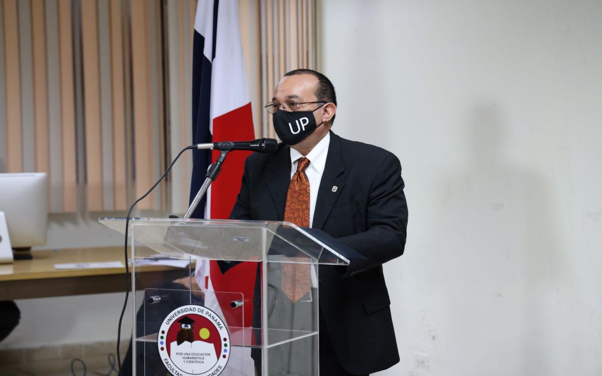 Dr Eduardo Flores Castro 