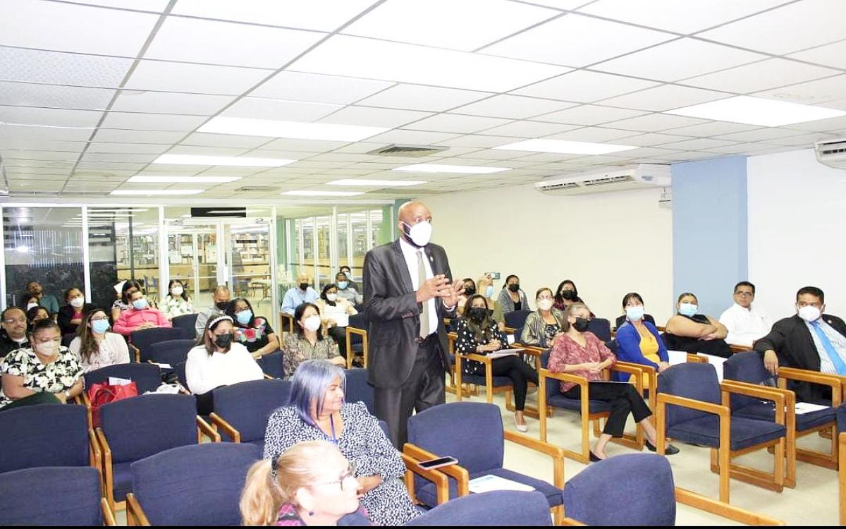 Participantes de la jornada académica.  Foto: Cortesía de la Oficina de Equiparación de Oportunidades