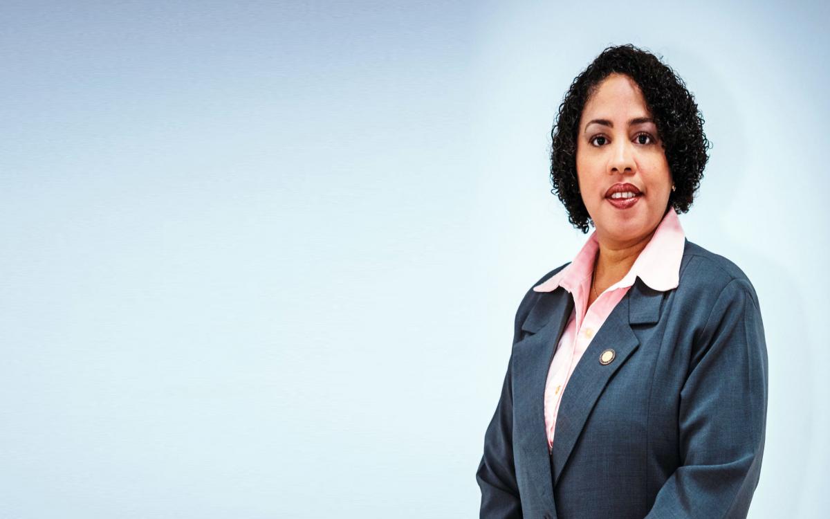 Dra. Edila Herrera, presidenta del IV Congreso Científico del  Cruls. Foto: Luis Hernández