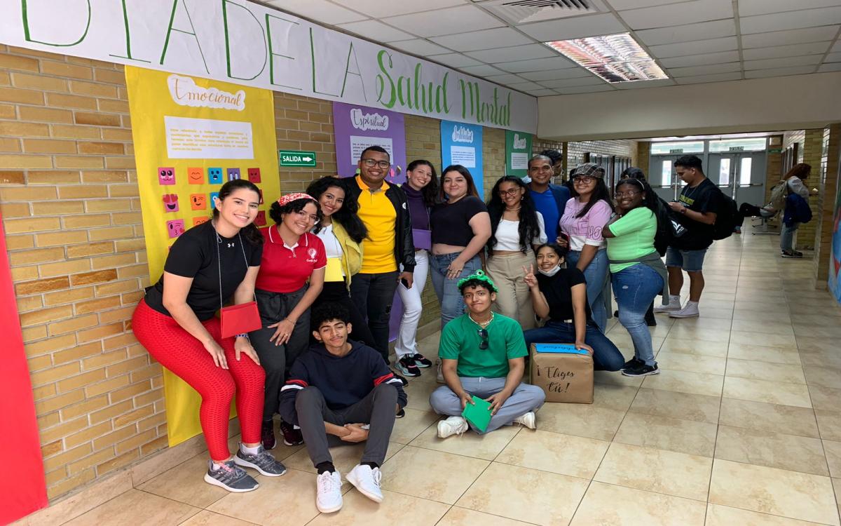 Estudiantes de Psicología promueven la salud mental en el campus Harmodio Arias Madrid.