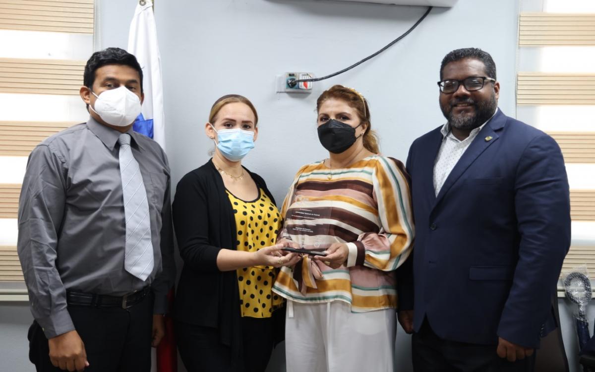 UP tuvo una destacada participación durante la actividad por lo que se hizo  acreedora a este reconocimiento.